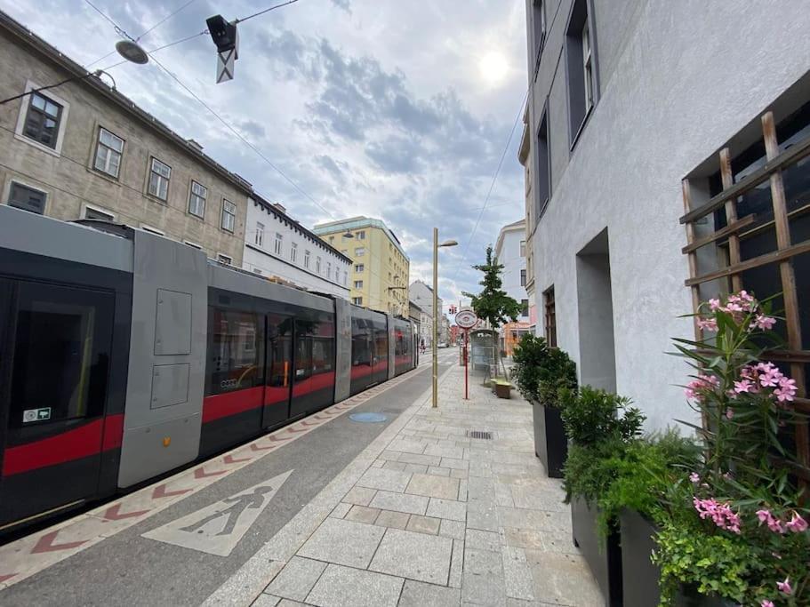 Magic Vienna Balcony Apartment Экстерьер фото